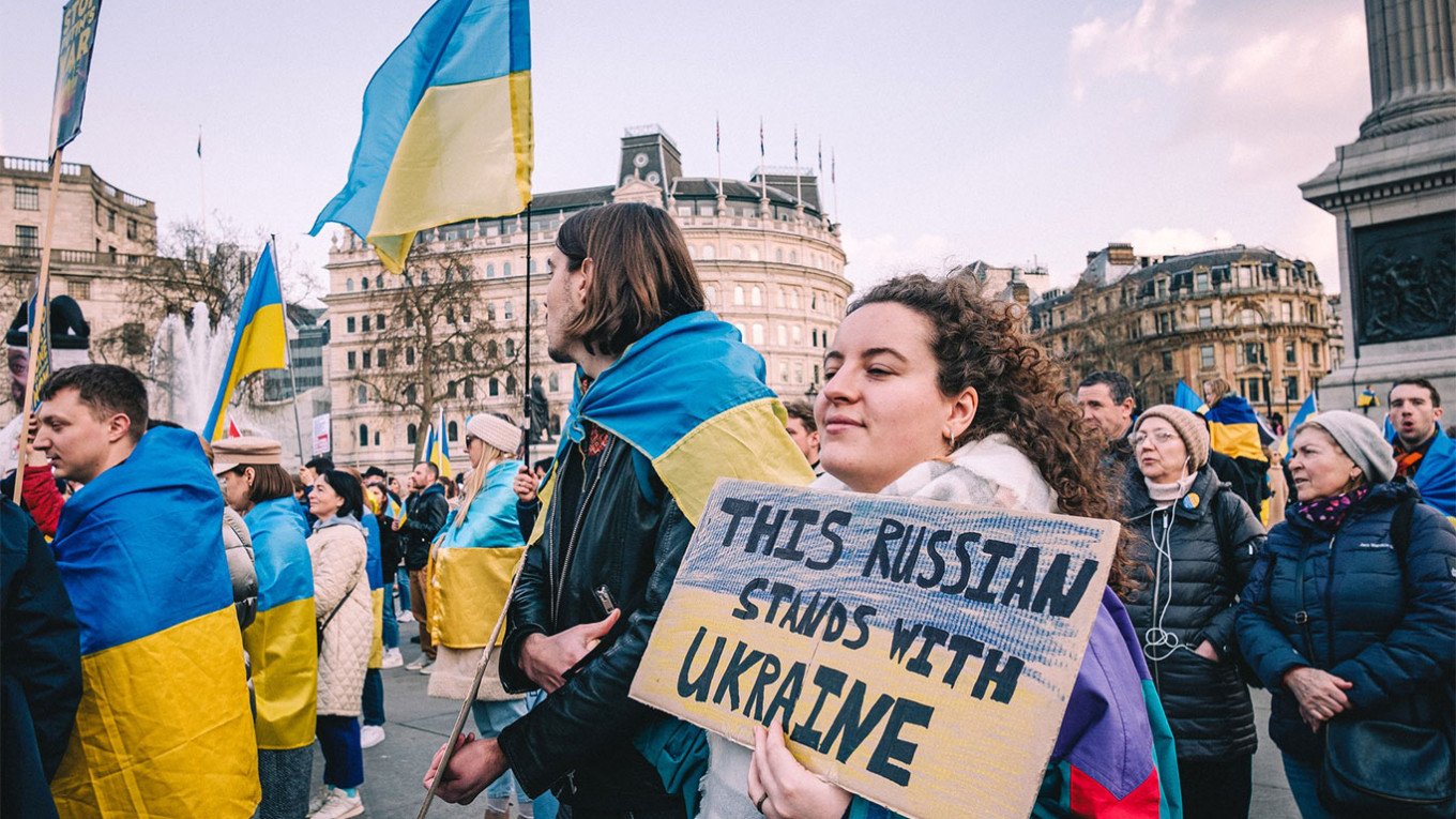 Bad News for Me Is Good News for Russia